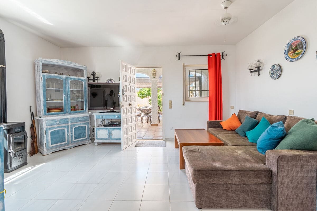 3 slaapkamer Villa te koop in Nerja met zwembad garage - € 695.000 (Ref: 9570034)