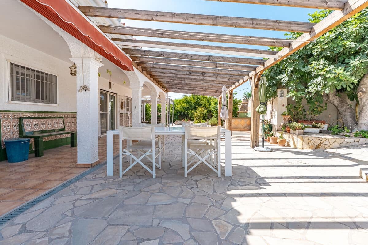 3 slaapkamer Villa te koop in Nerja met zwembad garage - € 695.000 (Ref: 9570034)