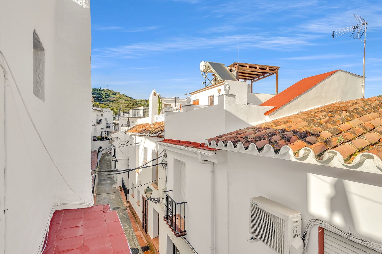 2 makuuhuone Omakotitalo myytävänä paikassa Torrox - 115 000 € (Ref: 9580165)