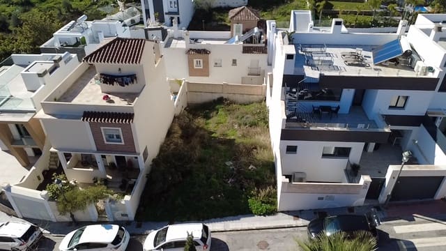 Byggegrund til salg i Avda Pescia - Ctra de Frigiliana, Nerja - € 149.000 (Ref: 9620602)