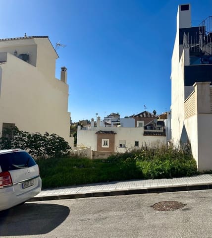 Byggegrund til salg i Avda Pescia - Ctra de Frigiliana, Nerja - € 149.000 (Ref: 9620602)
