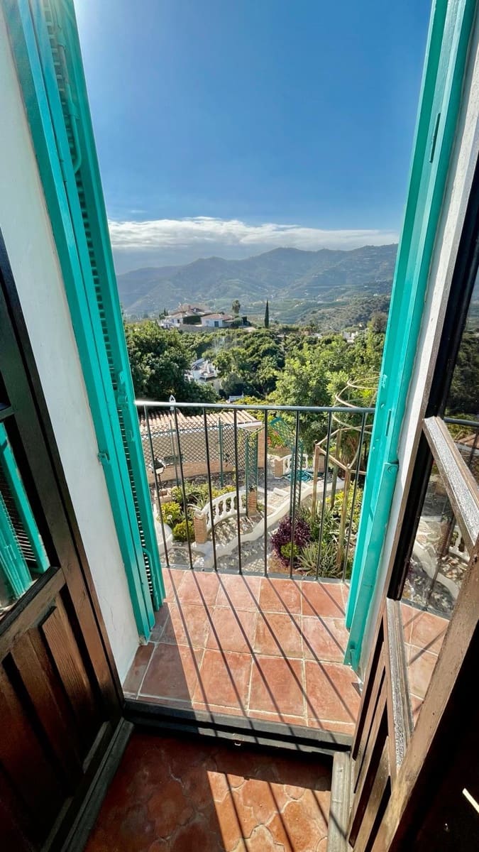 6 soverom Villa til salgs i Frigiliana med svømmebasseng garasje - € 1 250 000 (Ref: 9646107)