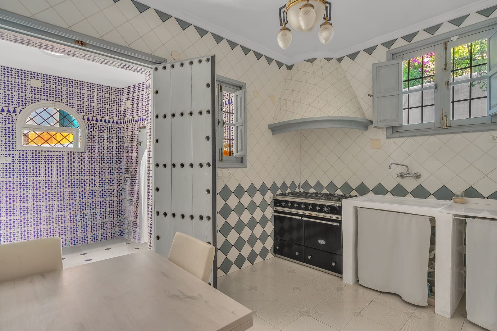 6 soverom Villa til salgs i Frigiliana med svømmebasseng garasje - € 1 250 000 (Ref: 9646107)