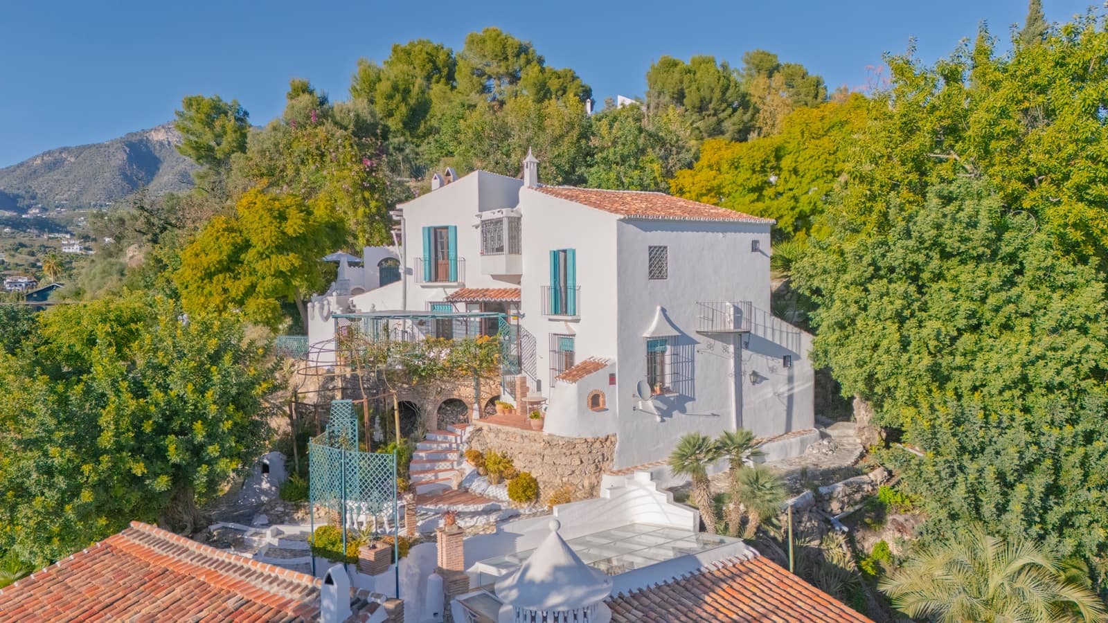 6 soverom Villa til salgs i Frigiliana med svømmebasseng garasje - € 1 250 000 (Ref: 9646107)