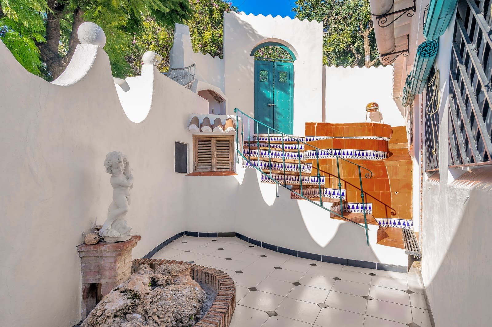 6 soverom Villa til salgs i Frigiliana med svømmebasseng garasje - € 1 250 000 (Ref: 9646107)