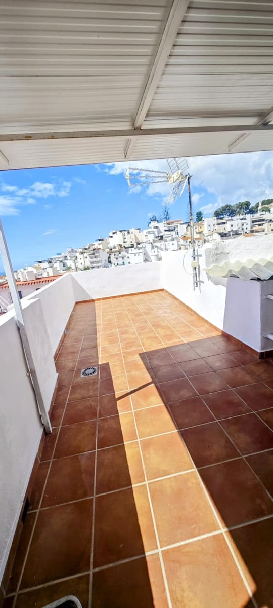 2 bedroom Townhouse for sale in Algarrobo - € 187,500 (Ref: 9720404)