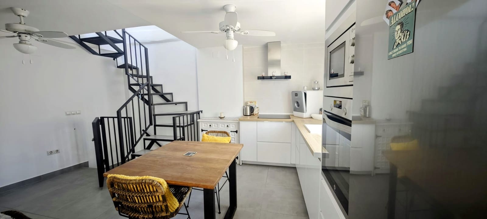 2 bedroom Townhouse for sale in Algarrobo - € 187,500 (Ref: 9720404)