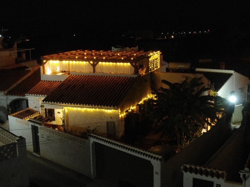 7 bedroom Villa for sale in Nerja with pool garage - € 645,000 (Ref: 9739111)