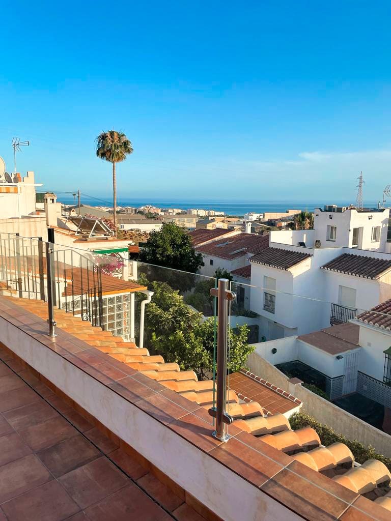 7 bedroom Villa for sale in Nerja with pool garage - € 645,000 (Ref: 9739111)