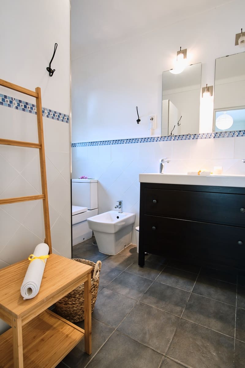 7 bedroom Villa for sale in Nerja with pool garage - € 645,000 (Ref: 9739111)