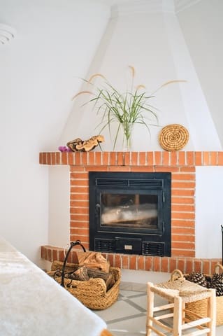 Chalet de 7 habitaciones en Avda Pescia - Ctra de Frigiliana, Nerja en venta con piscina garaje - 645.000 € (Ref: 9739111)