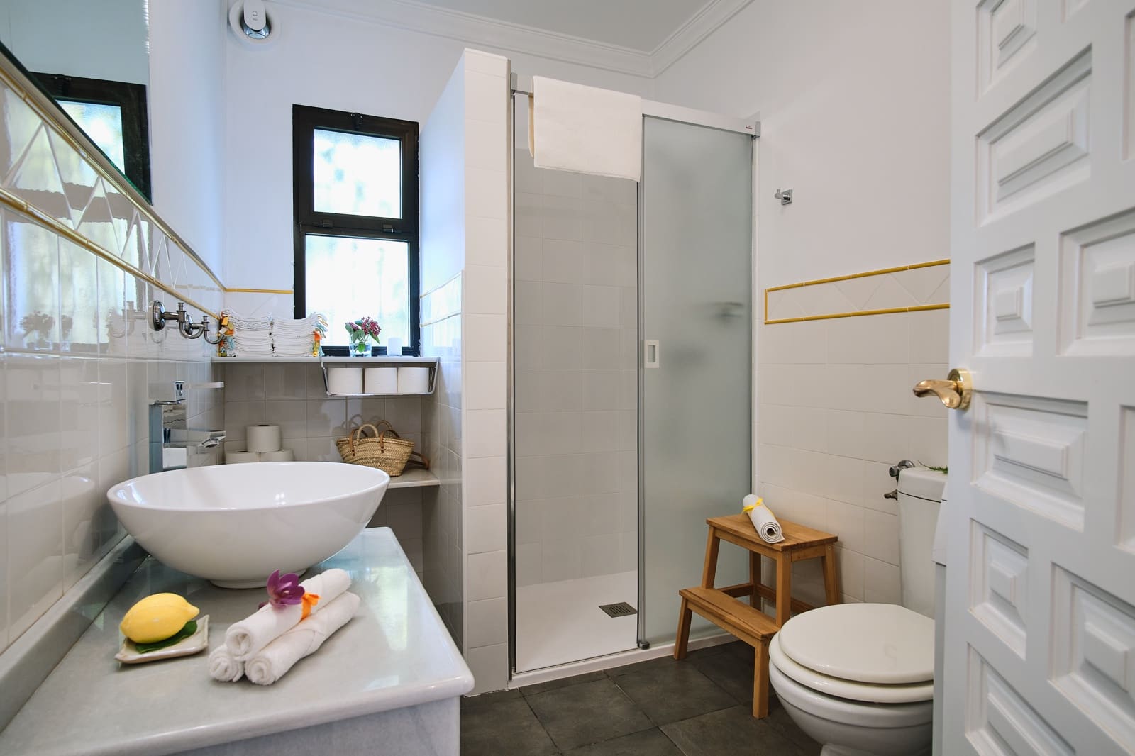 7 bedroom Villa for sale in Nerja with pool garage - € 645,000 (Ref: 9739111)