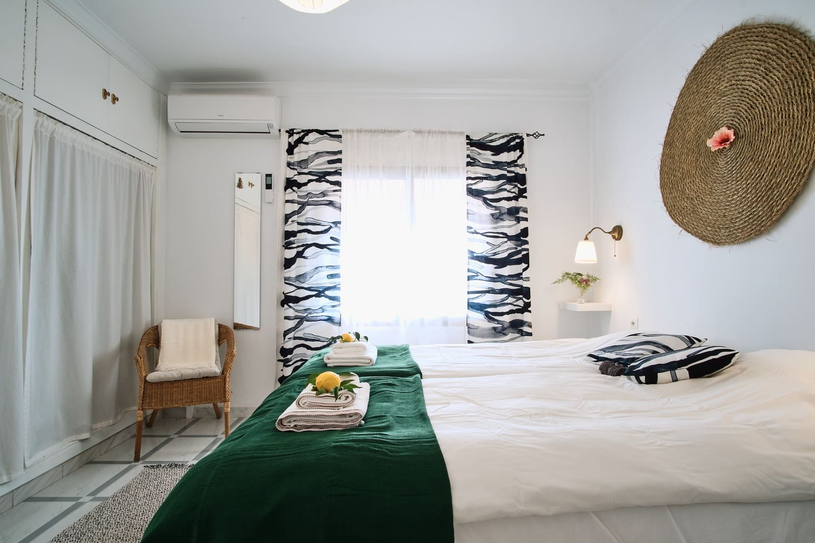 7 bedroom Villa for sale in Nerja with pool garage - € 645,000 (Ref: 9739111)