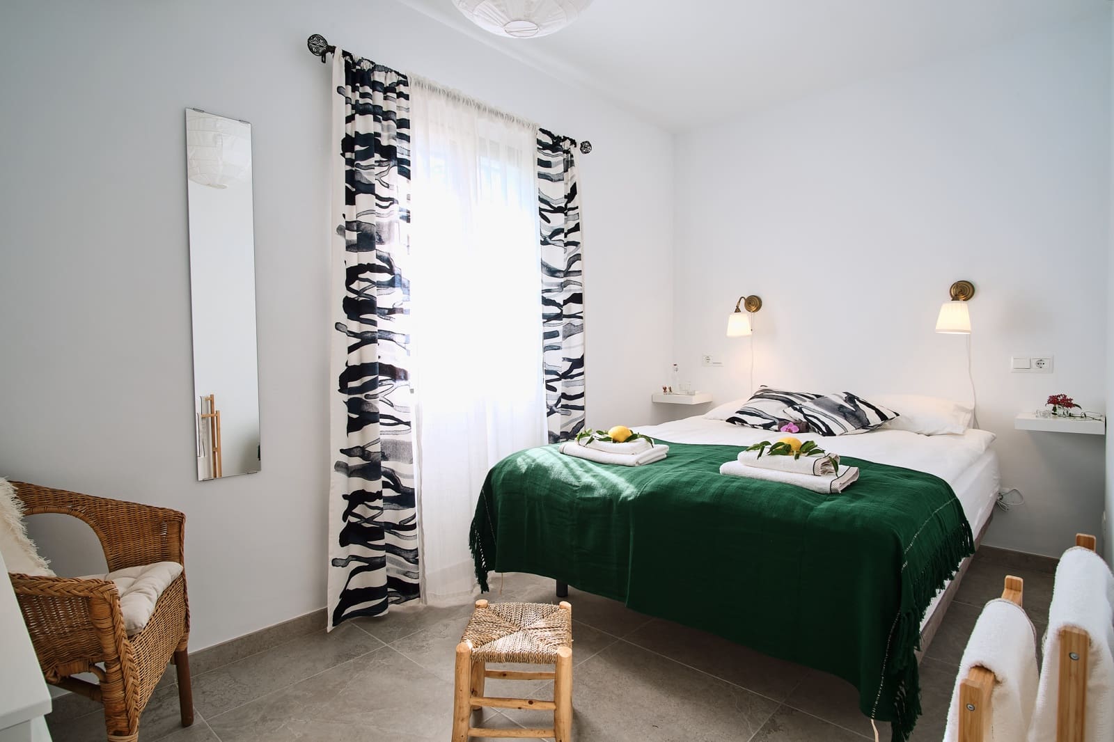 7 bedroom Villa for sale in Nerja with pool garage - € 645,000 (Ref: 9739111)