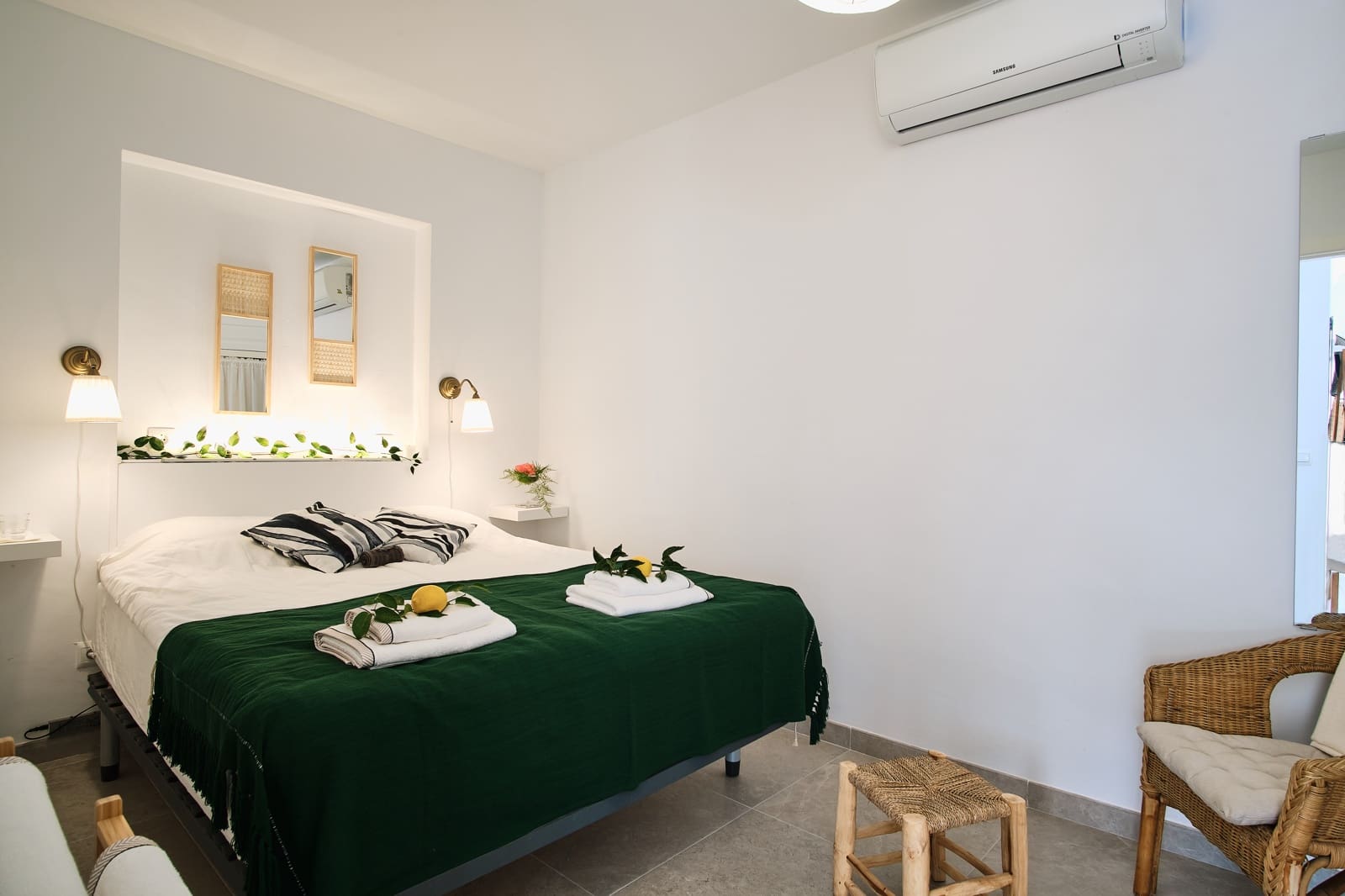 7 bedroom Villa for sale in Nerja with pool garage - € 645,000 (Ref: 9739111)