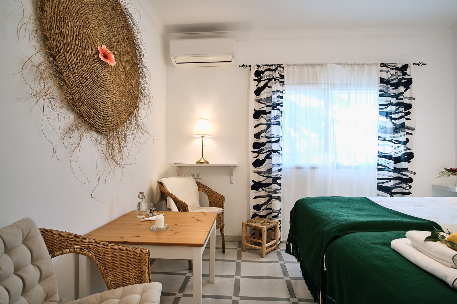 7 bedroom Villa for sale in Nerja with pool garage - € 645,000 (Ref: 9739111)