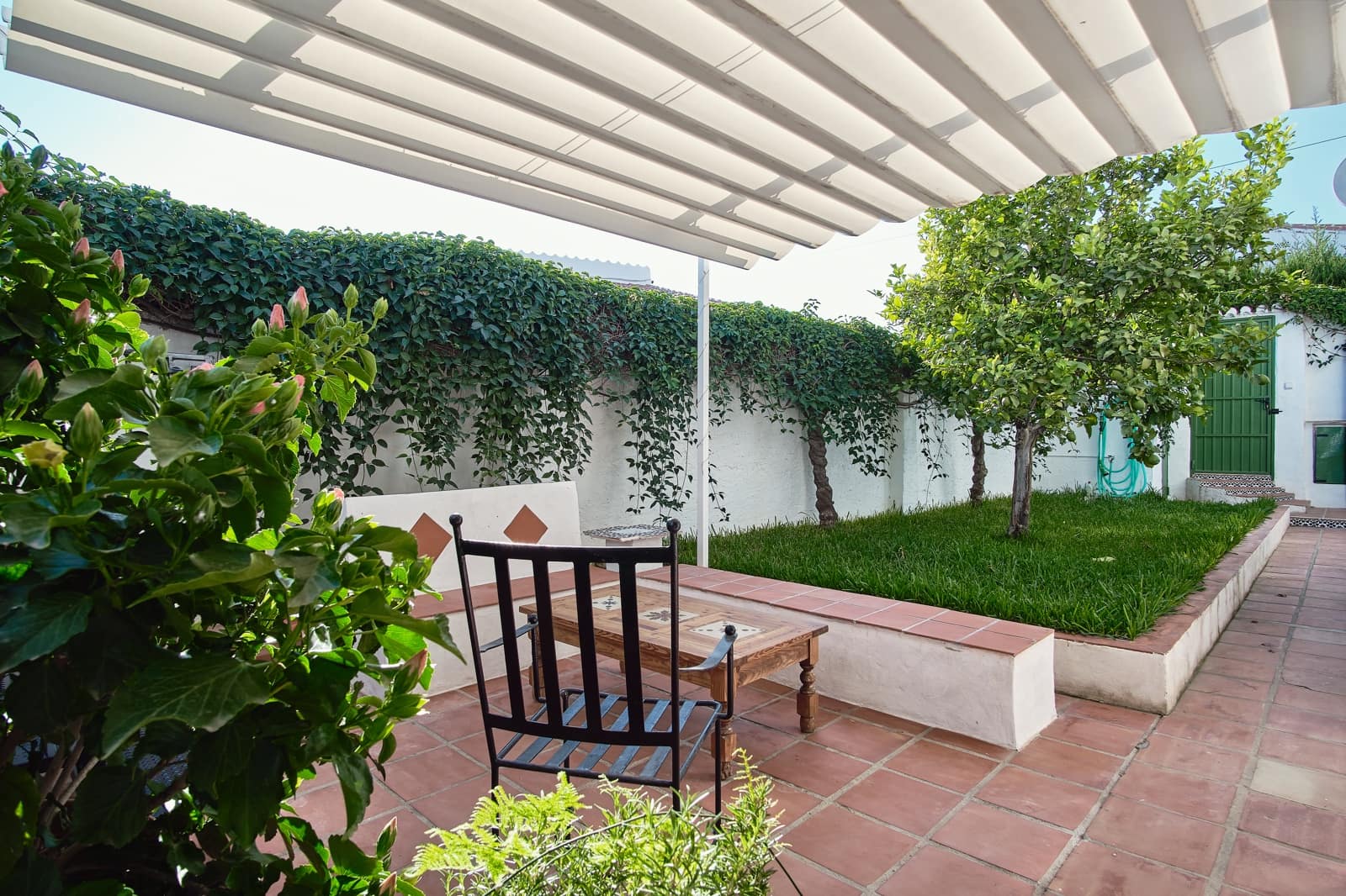 7 bedroom Villa for sale in Nerja with pool garage - € 645,000 (Ref: 9739111)