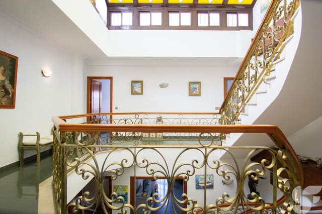 7 soveværelse Byhus til salg i Centro, Nerja - € 970.000 (Ref: 9748263)