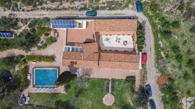 Pensión/Hostal de 12 habitaciones en Lecrín en venta con piscina garaje - 820.000 € (Ref: 9771787)