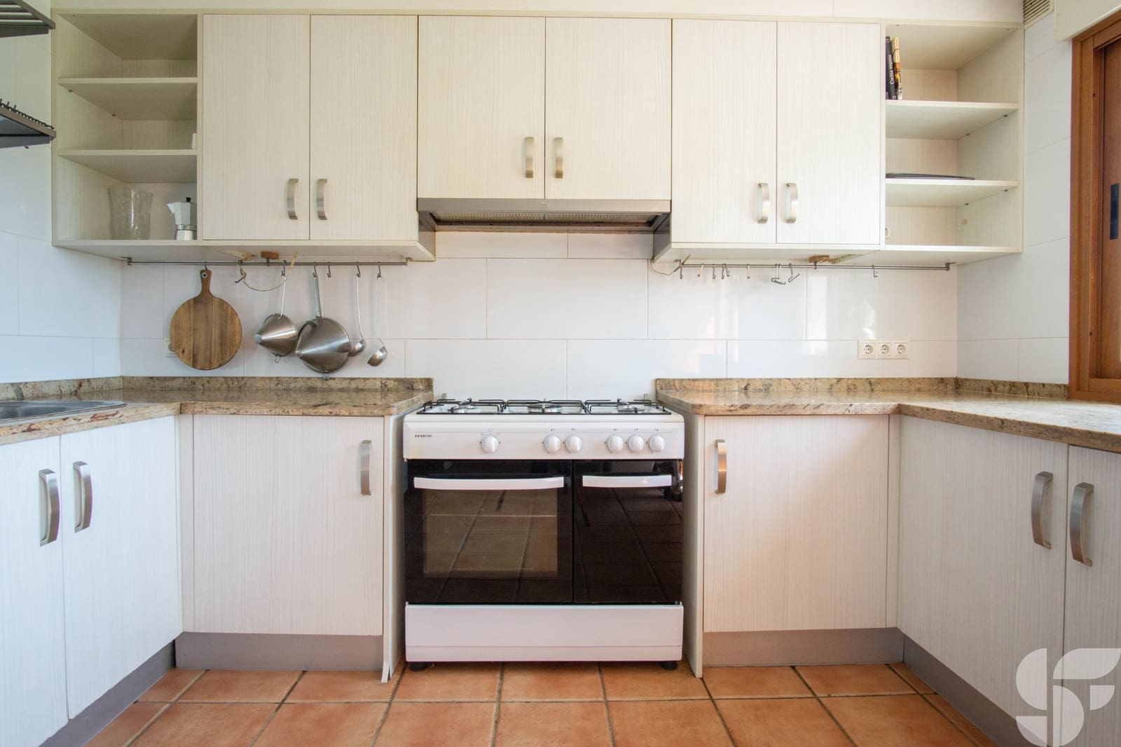 Pensión/Hostal de 12 habitaciones en Lecrín en venta con piscina garaje - 820.000 € (Ref: 9771787)