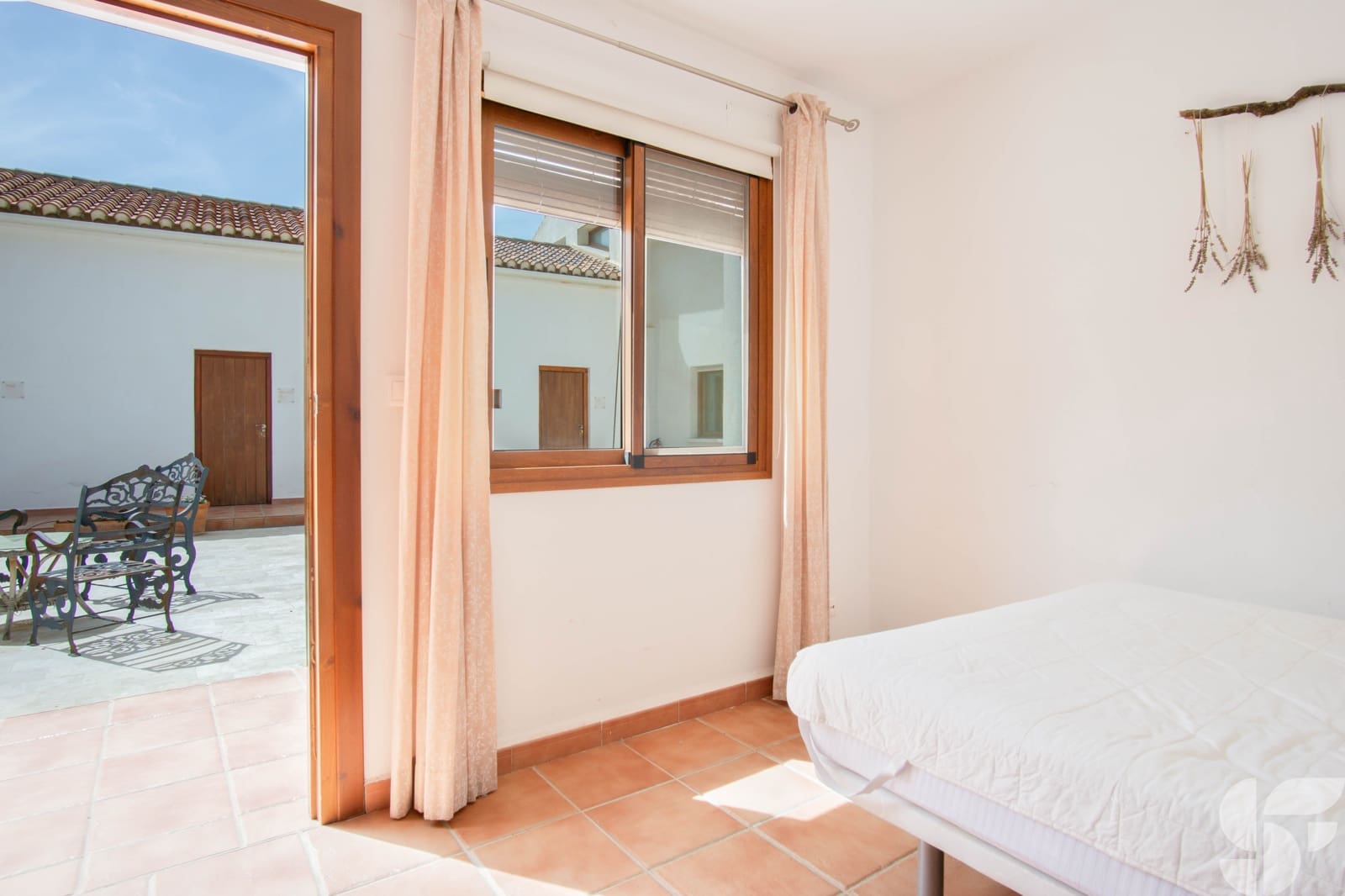 Pensión/Hostal de 12 habitaciones en Lecrín en venta con piscina garaje - 820.000 € (Ref: 9771787)