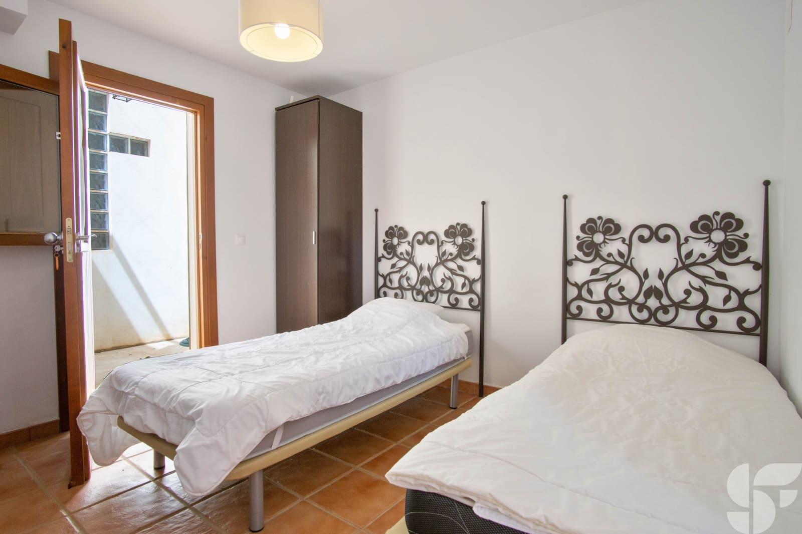 Pensión/Hostal de 12 habitaciones en Lecrín en venta con piscina garaje - 820.000 € (Ref: 9771787)