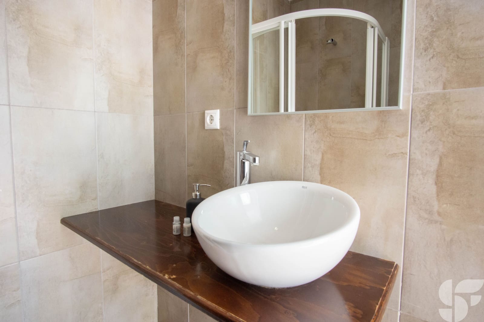 Pensión/Hostal de 12 habitaciones en Lecrín en venta con piscina garaje - 820.000 € (Ref: 9771787)