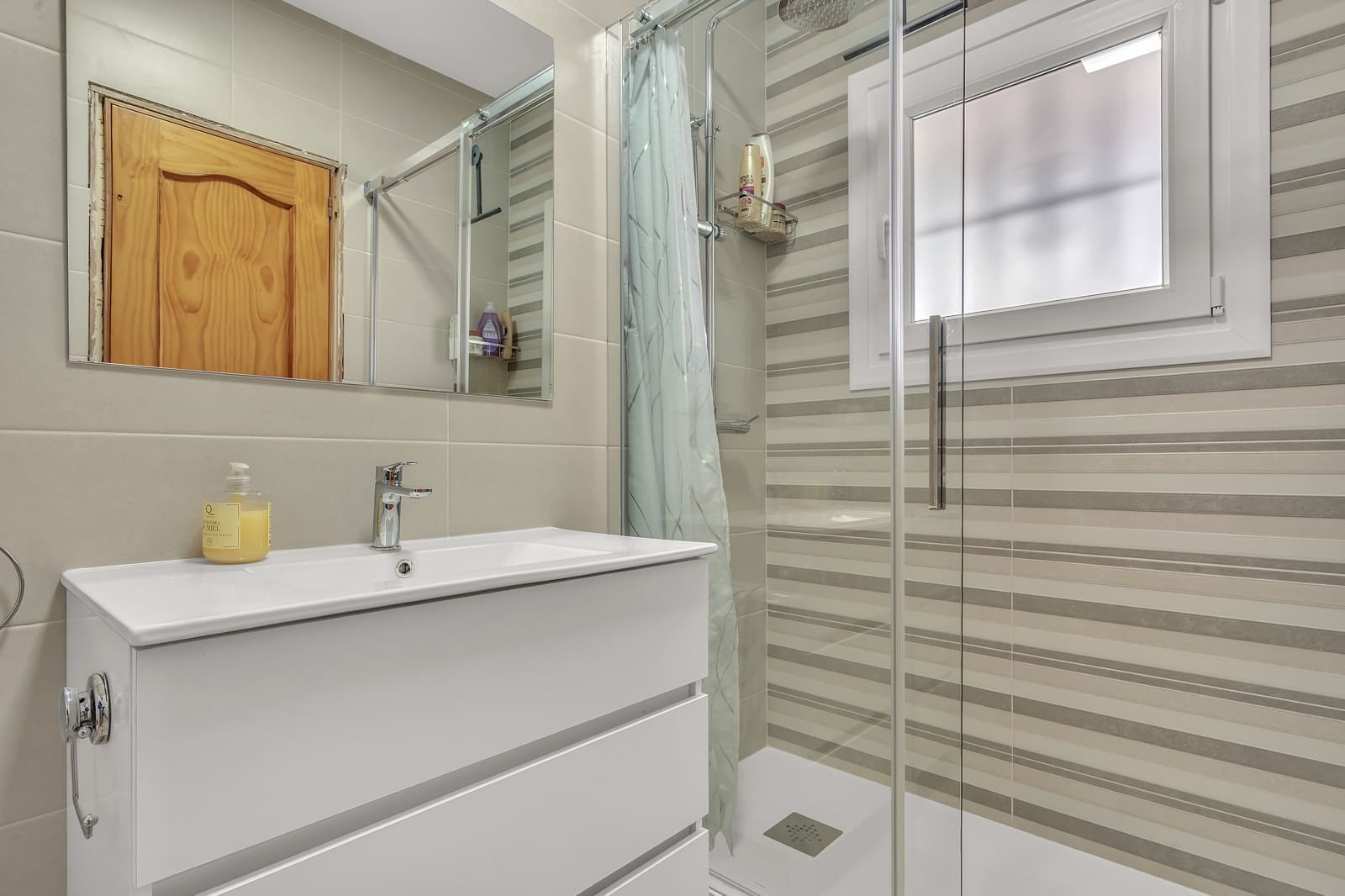 2 quarto Apartamento para venda em Torrox-Costa com piscina - 249 500 € (Ref: 9783728)