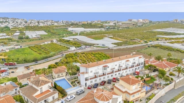 2 slaapkamer Appartement te koop in Urbanización Santa Rosa, Torrox met zwembad - € 249.500 (Ref: 9783728)