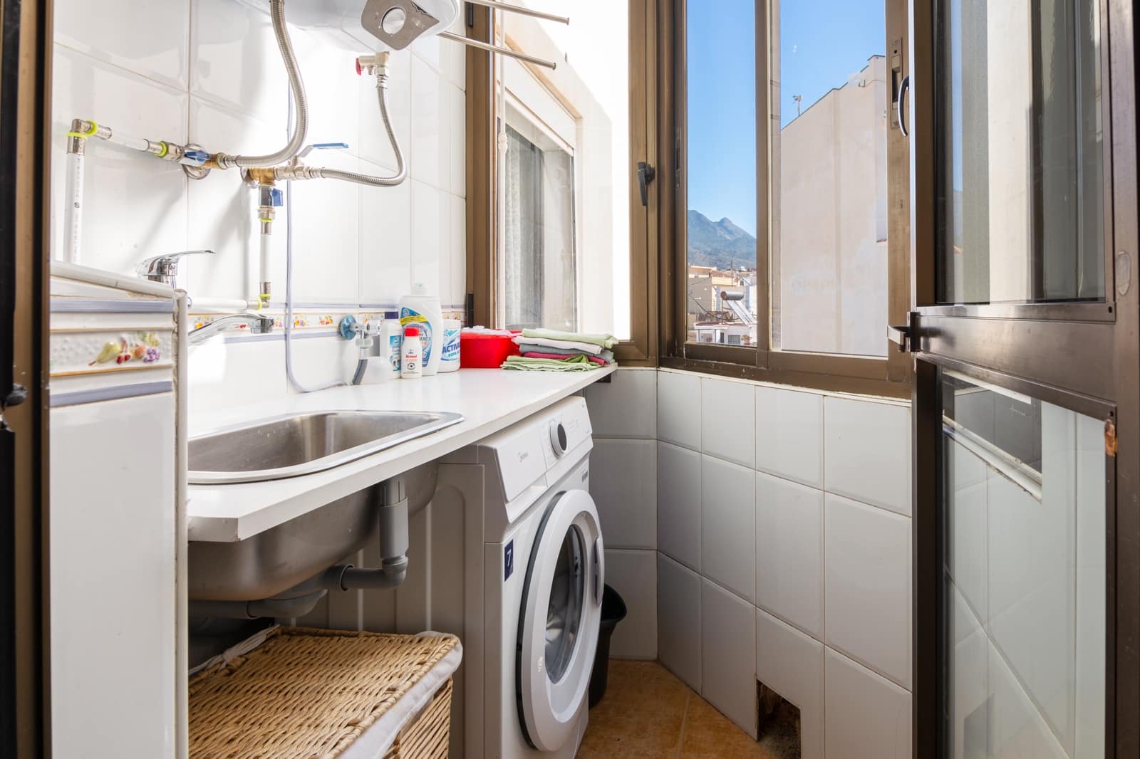 3 sovrum Lägenhet till salu i Nerja - 385 000 € (Ref: 9809885)