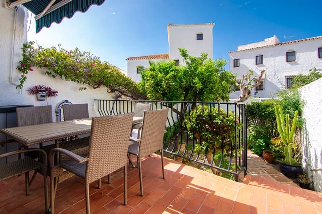 2 bedroom Townhouse for sale in Capistrano, Nerja with pool - € 425,000 (Ref: 9827722)