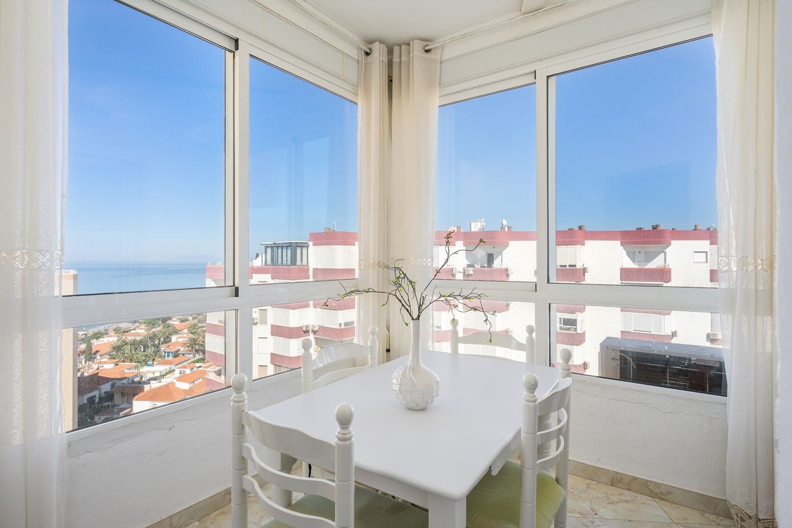 3 sypialnia Apartament na sprzedaż w Torrox-Costa z basenem - 695 000 € (Ref: 9872567)