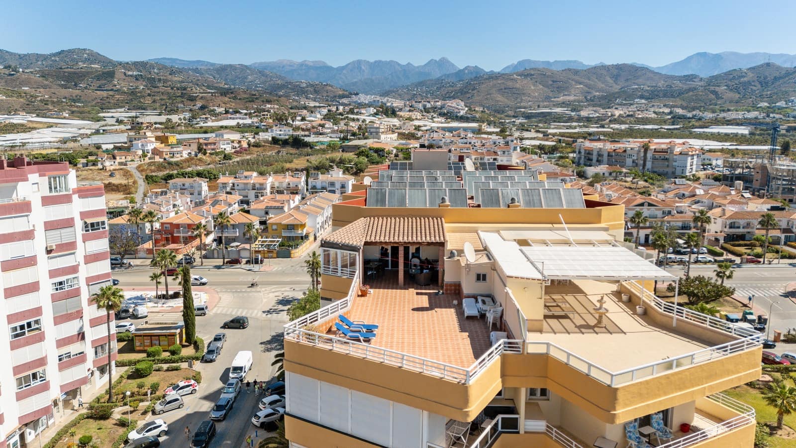 3 sypialnia Apartament na sprzedaż w Torrox-Costa z basenem - 695 000 € (Ref: 9872567)