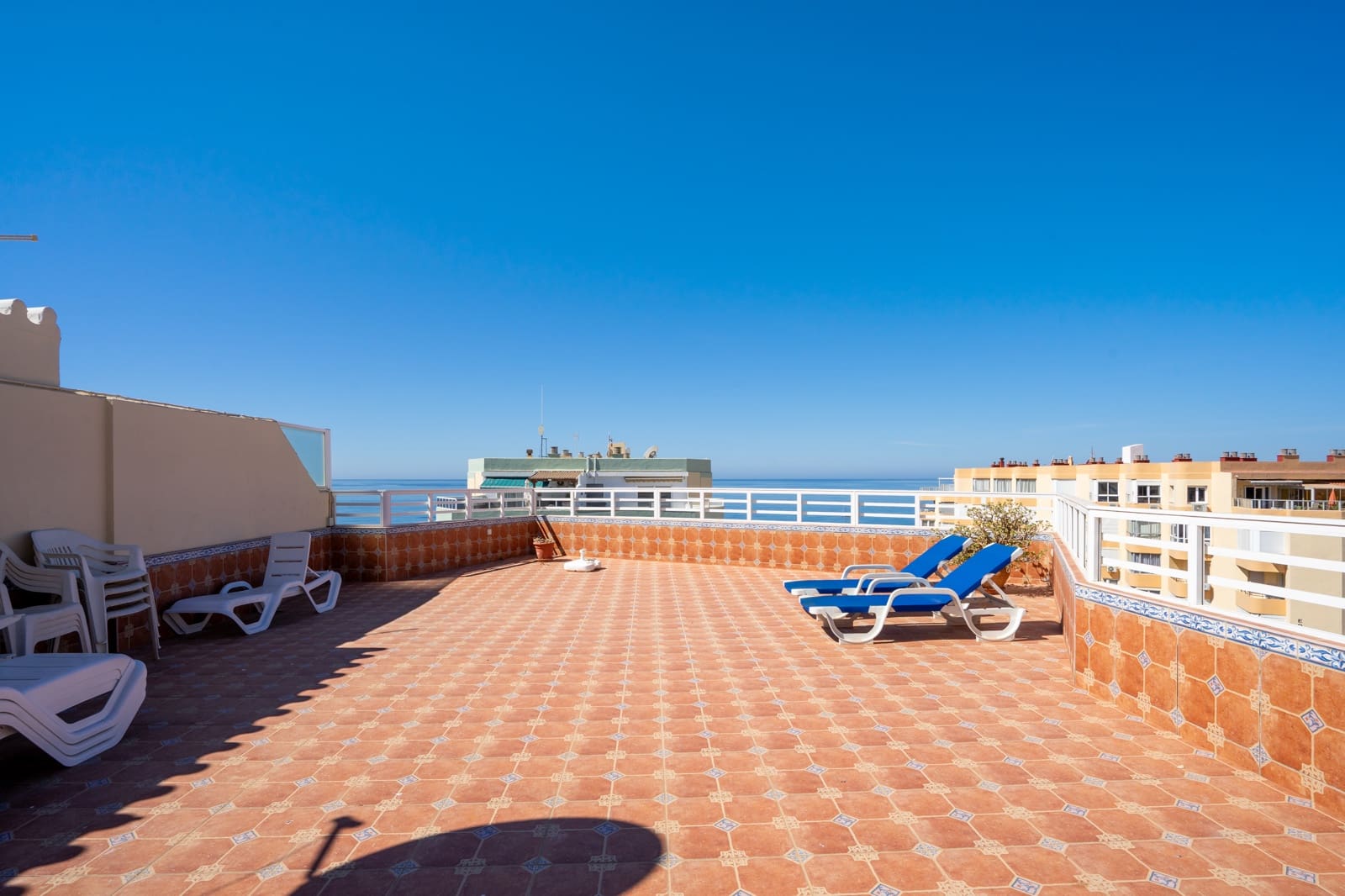 3 sypialnia Apartament na sprzedaż w Torrox-Costa z basenem - 695 000 € (Ref: 9872567)
