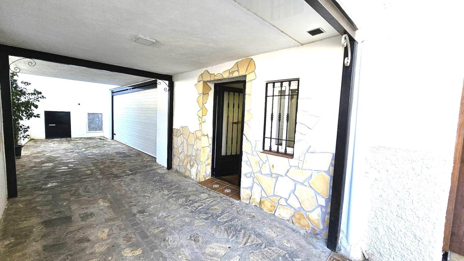 4 bedroom Townhouse for sale in Salobrena - € 198,000 (Ref: 9882529)