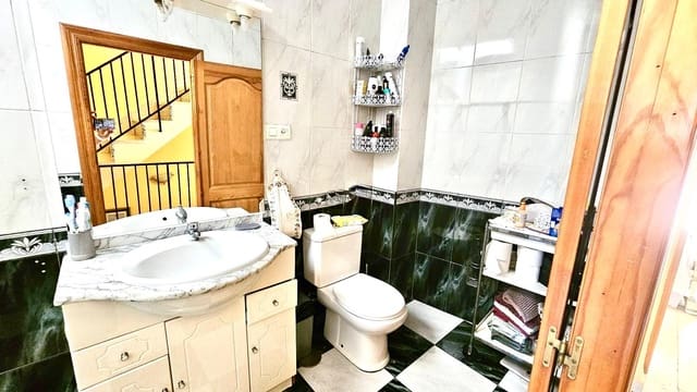 4 quarto Casa em Banda para venda em Salobreña - 198 000 € (Ref: 9882529)
