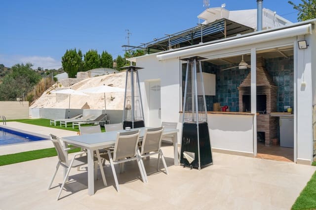 2 soverom Finca/Herregård til salgs i Vélez-Málaga med svømmebasseng garasje - € 750 000 (Ref: 9905239)