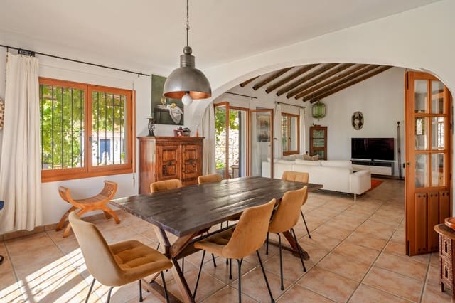 5 slaapkamer Finca/Landhuis te koop in Cómpeta met zwembad garage - € 780.000 (Ref: 9960980)
