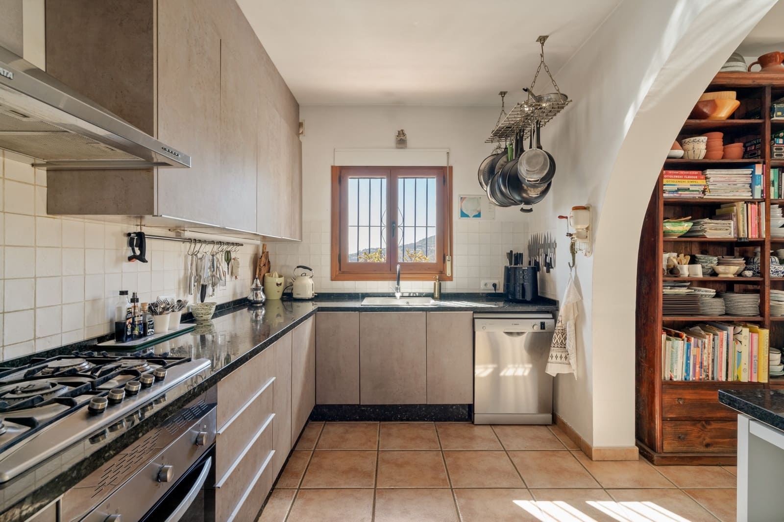 5 slaapkamer Finca/Landhuis te koop in Competa met zwembad garage - € 780.000 (Ref: 9960980)
