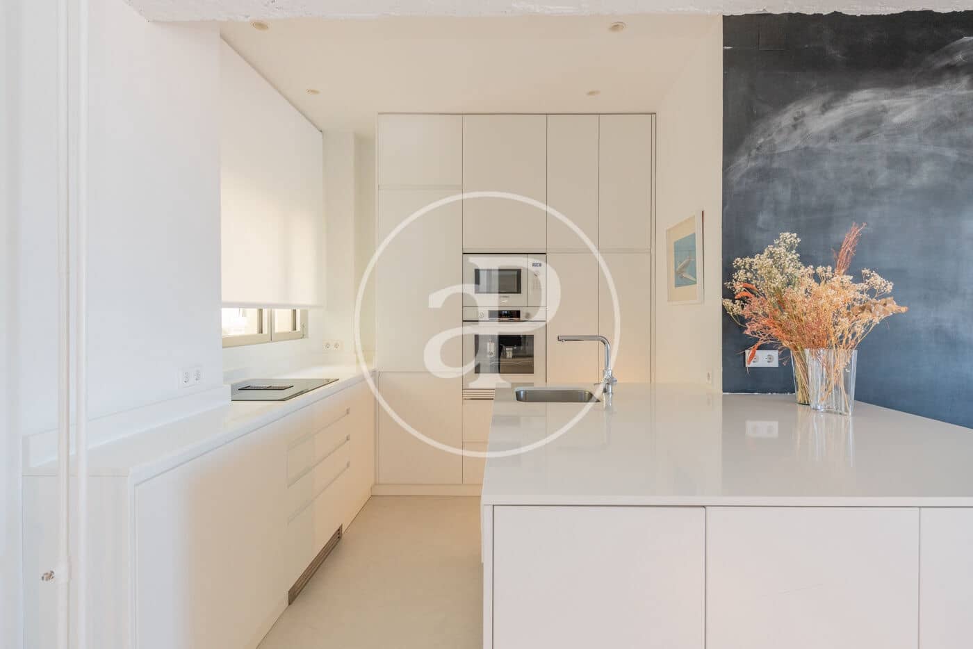 3 quarto Apartamento para arrendar em Madrid cidade - 4 000 € (Ref: 10004234)