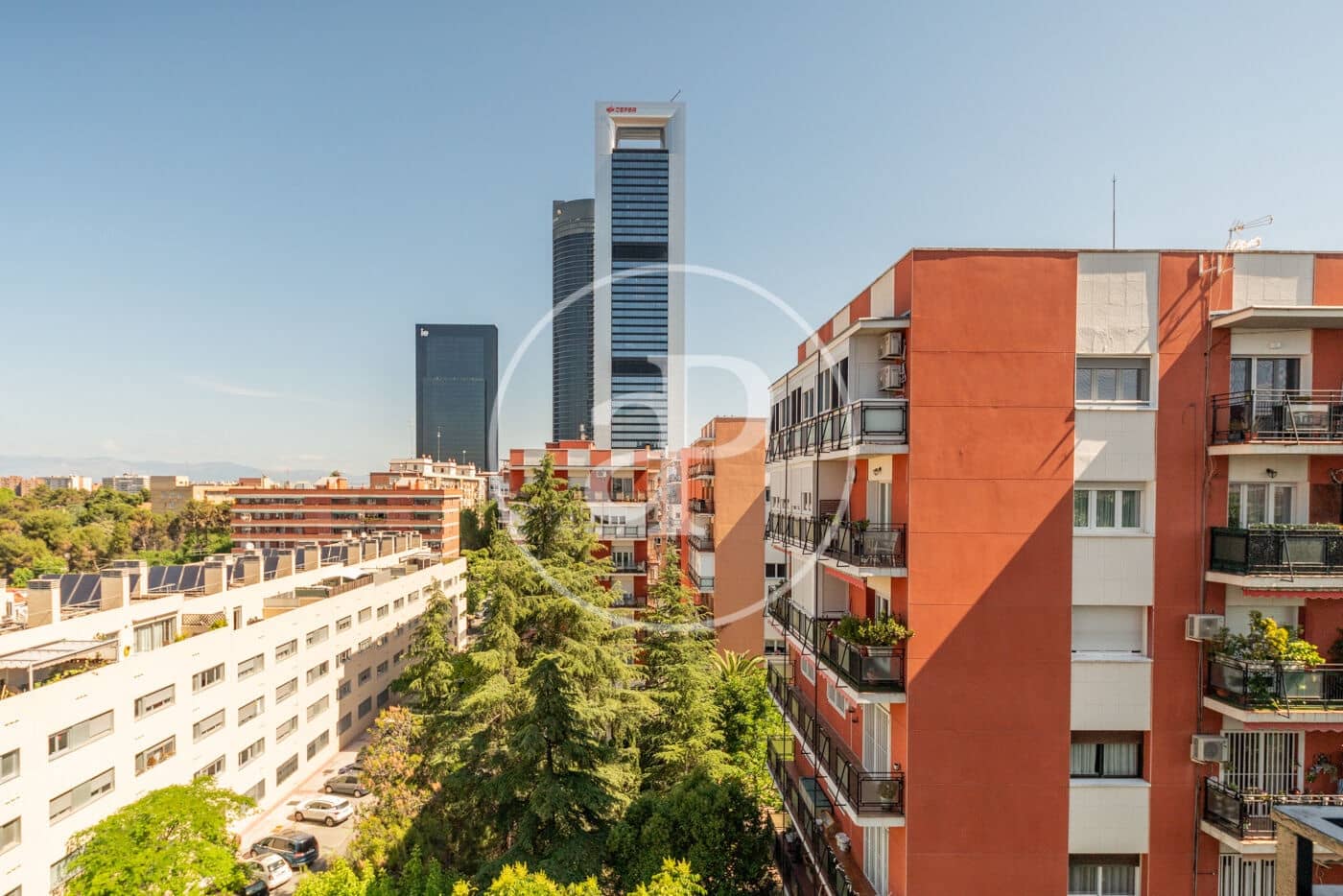 3 quarto Apartamento para arrendar em Madrid cidade - 4 000 € (Ref: 10004234)