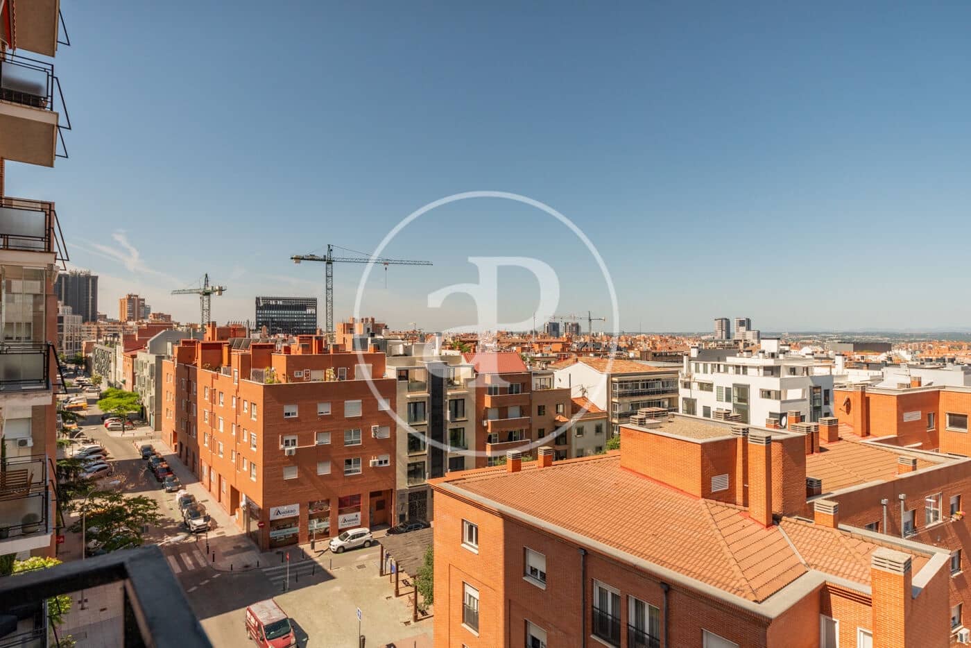 3 quarto Apartamento para arrendar em Madrid cidade - 4 000 € (Ref: 10004234)