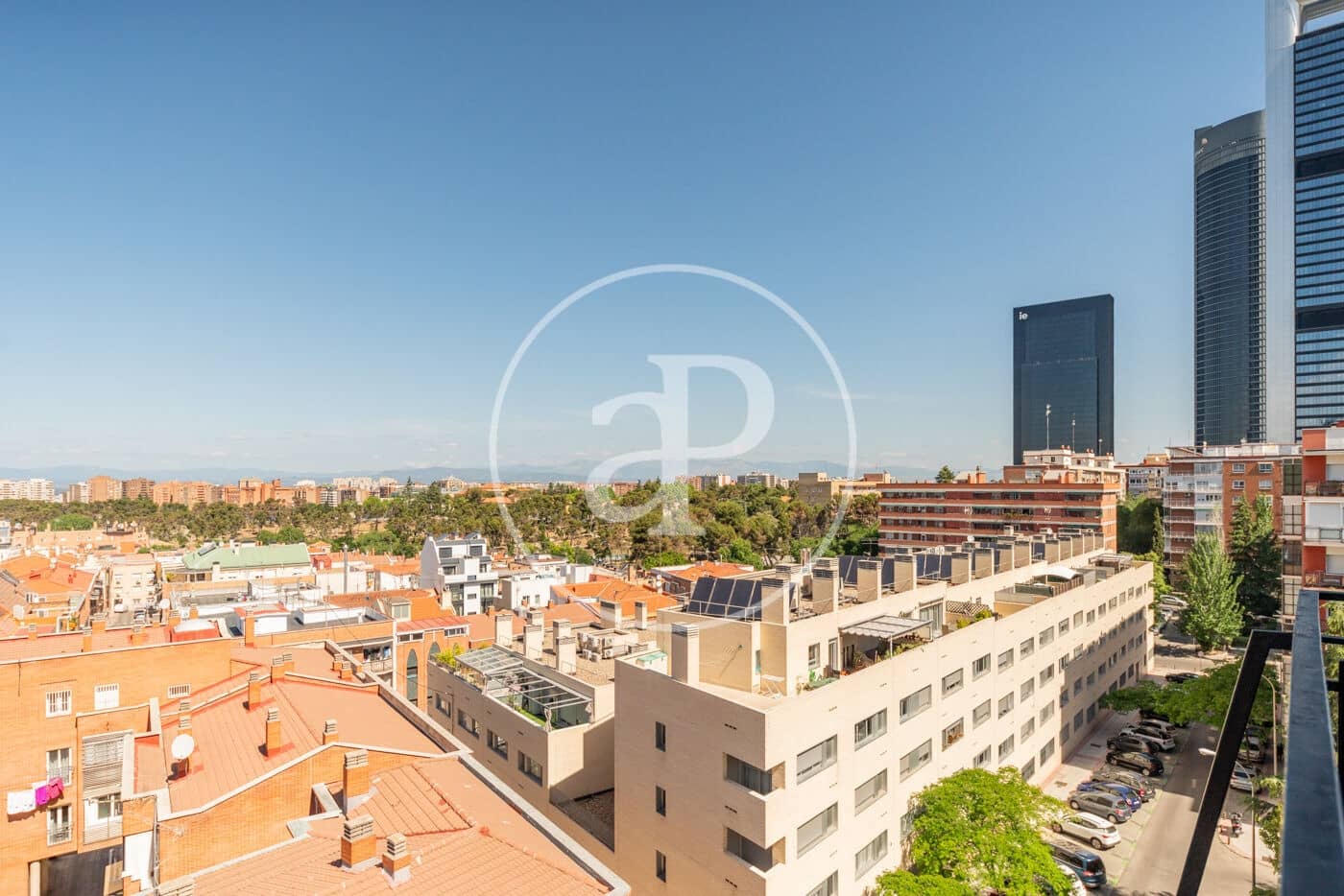 3 quarto Apartamento para arrendar em Madrid cidade - 4 000 € (Ref: 10004234)