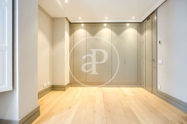 4 slaapkamer Appartement te huur in Jerónimos, Madrid stad - € 7.500 (Ref: 10004236)