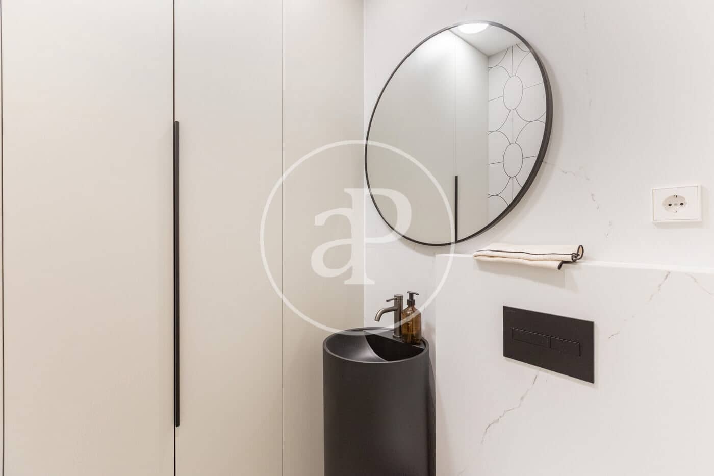 2 slaapkamer Appartement te koop in Madrid stad - € 1.230.000 (Ref: 10005656)