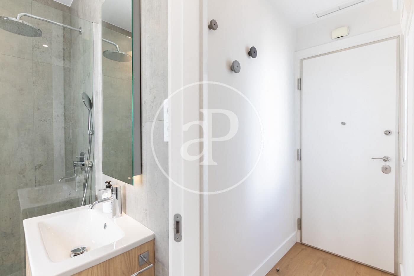 Apartamento de 2 habitaciones en Madrid ciudad en alquiler - 3.190 € (Ref: 10005657)