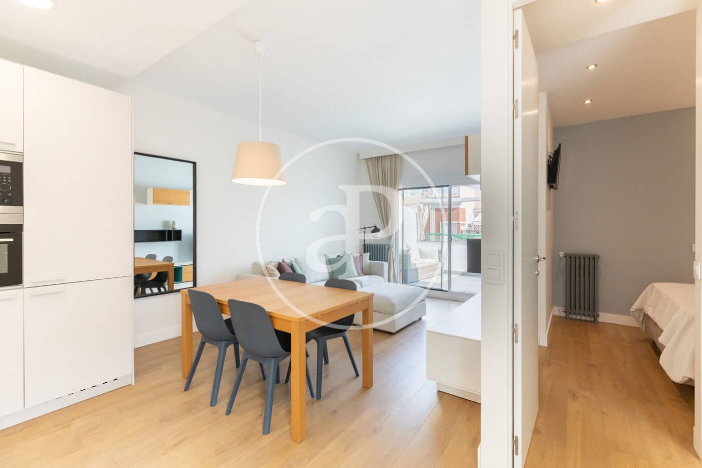Apartamento de 2 habitaciones en Madrid ciudad en alquiler - 3.190 € (Ref: 10005657)
