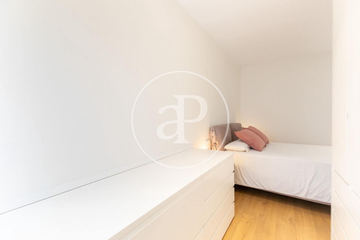 Apartamento de 2 habitaciones en Madrid ciudad en alquiler - 3.190 € (Ref: 10005657)