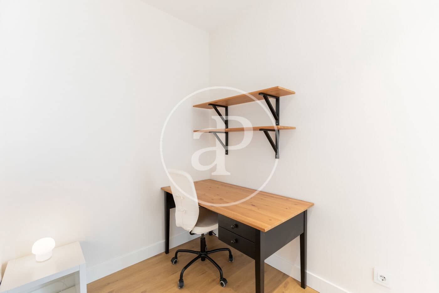 Apartamento de 2 habitaciones en Madrid ciudad en alquiler - 3.190 € (Ref: 10005657)