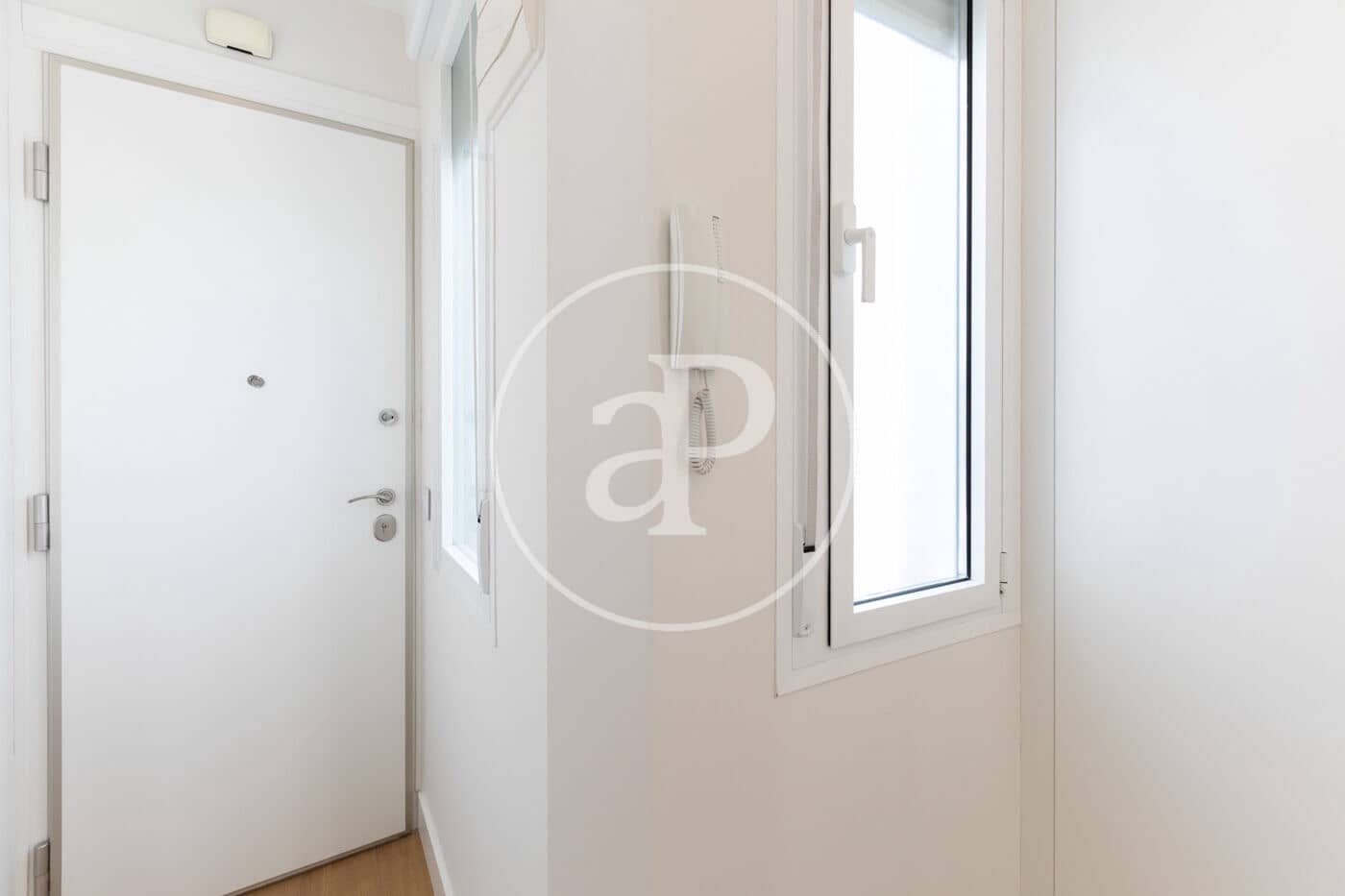 Apartamento de 2 habitaciones en Madrid ciudad en alquiler - 3.190 € (Ref: 10005657)